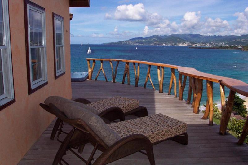 Maca Bana Hotel St. George's Exterior photo